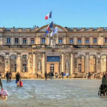 Appartamento Mouneyra - Calmes Avec Parking - Centre *