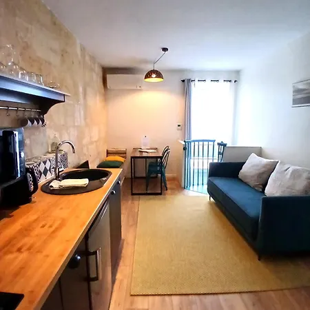 Mouneyra - Calmes Avec Parking - Centre Apartamento